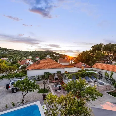 House Jakov Holiday home