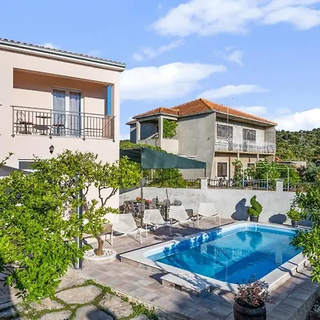 Dom wakacyjny House Jakov Ražanj