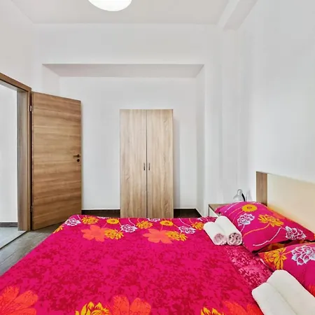 House Jakov Razanj