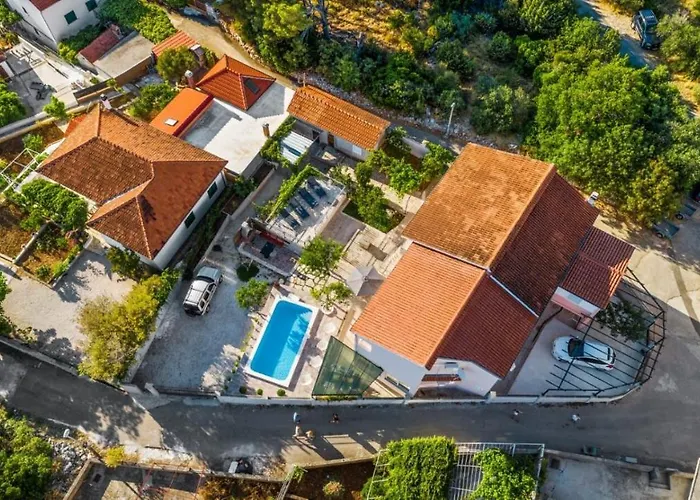 בית נופש House Jakov Ražanj