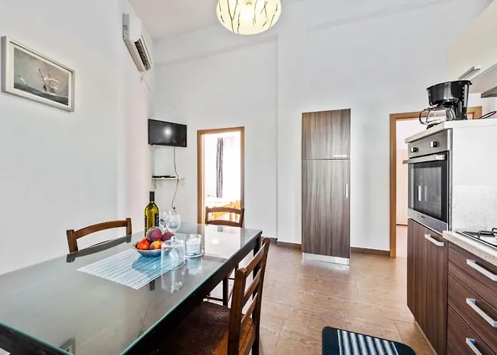 Nyaraló House Jakov Ražanj